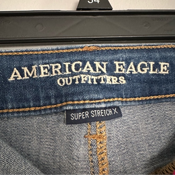 Distressed Medium Wash American Eagle Jean Shorts - Picture 3 of 5